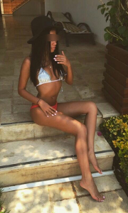 Escort Mezitli: Hayatın Tatlı Anlarını Paylaşmaya Hazır