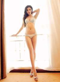 Tarsus Escort Olarak Size Anlamsız Zevkler Sunan Ateşli Bayan